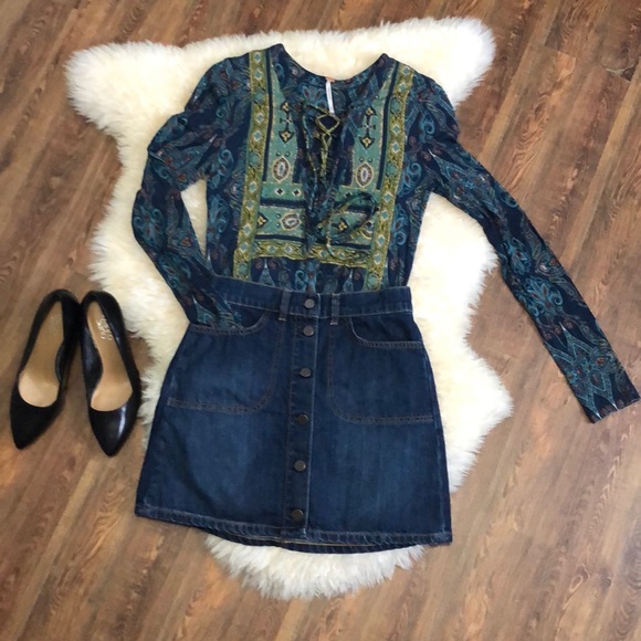 FRENCH CONNECTION- Denim button up mini skirt size XXS. - Picture 4 of 13